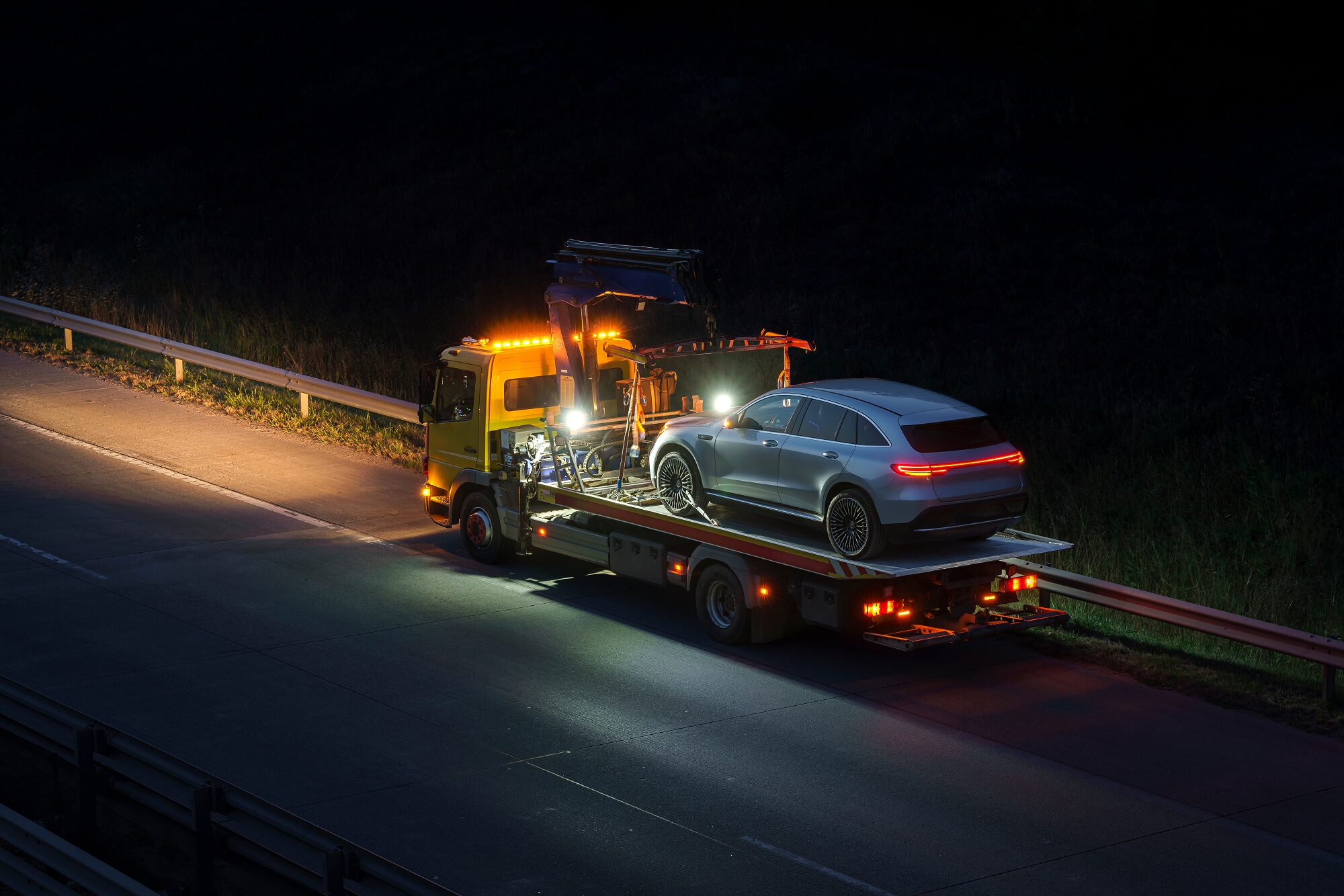 Drivers Call for Emergency Towing