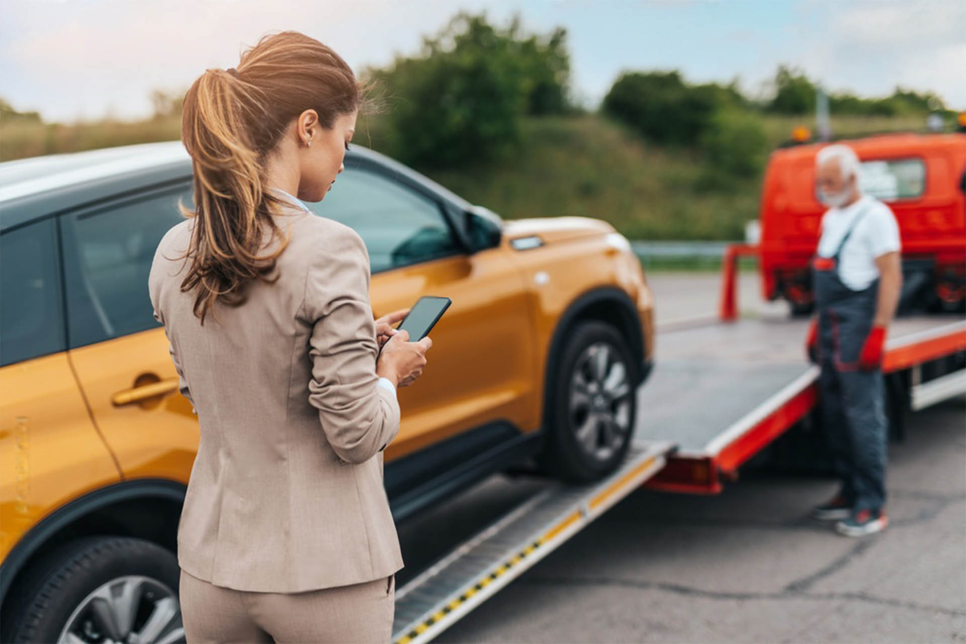Emergency Towing Services img